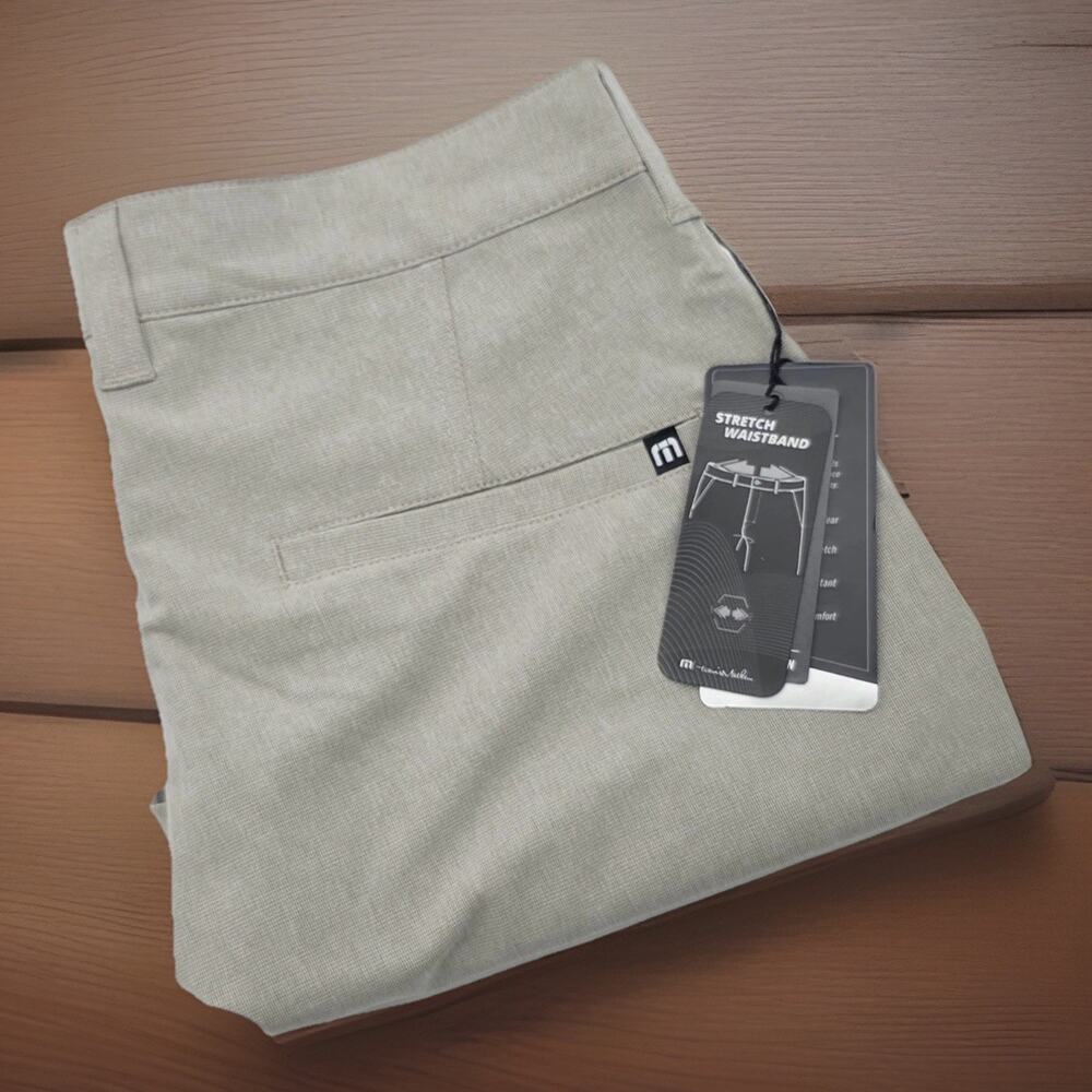 Travis Mathew Khaki Beck Shorts PGA Golf Stretch Fit Mens 42 NEW Fast Shipping